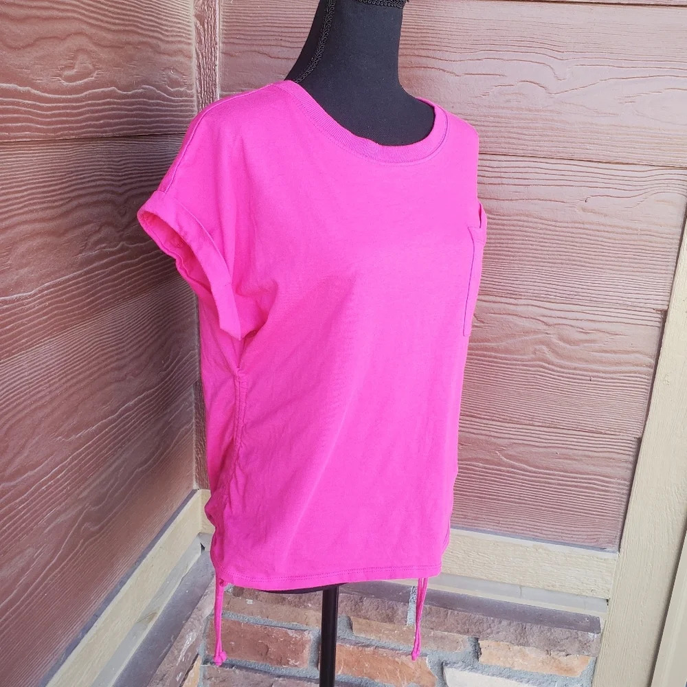 No Boundaries Ruched Side Pocket Tee Size XXL 19 Juniors Pink Short Sleeve NWOT